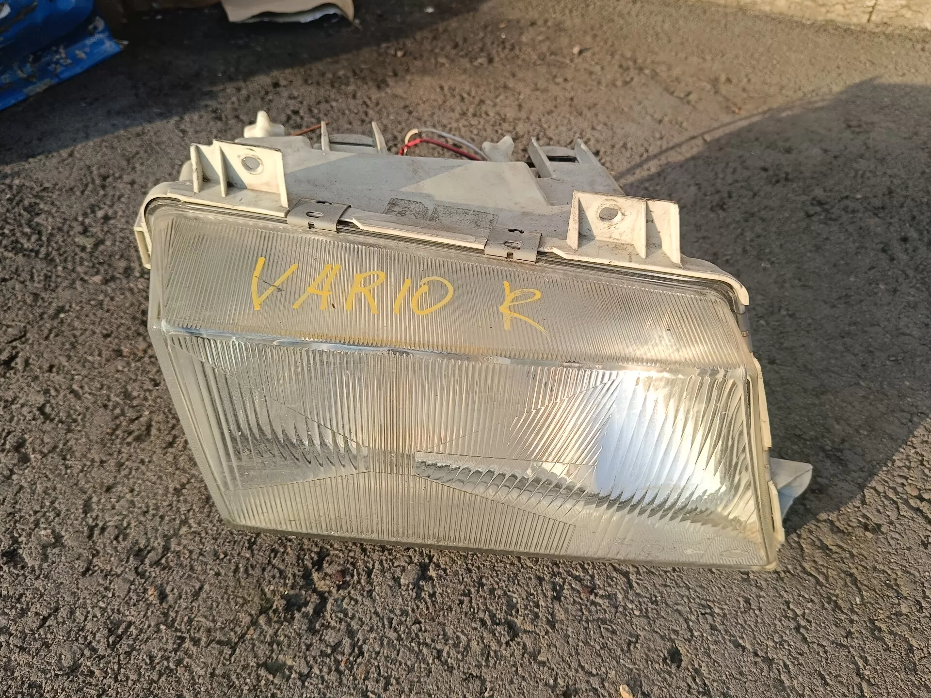 фара правая/левая Mercedes-Benz Vario