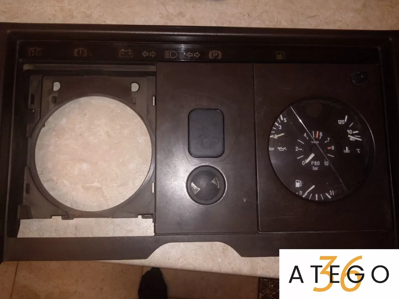 Панель приборов Мерседес-814