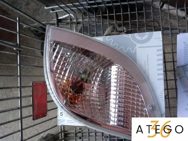 Поворотник передний Mercedes Atego 2, оригинальный автосвет, новый