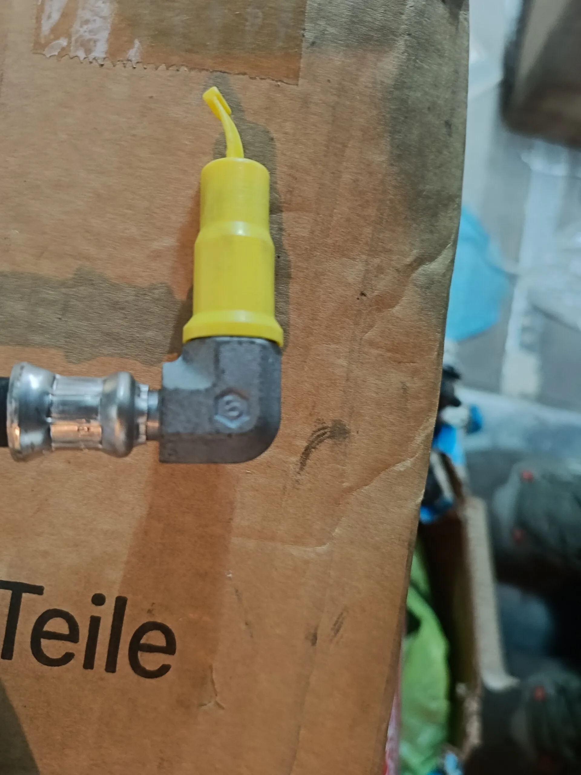 0002501866 шланг сцепления с клапаном