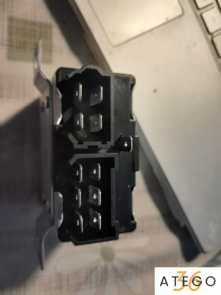 Реле поворотов