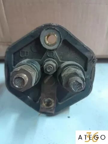 Выключатель массы Mercedes — оригинальная Б/у запчасть, автосвет и автоэлектрика