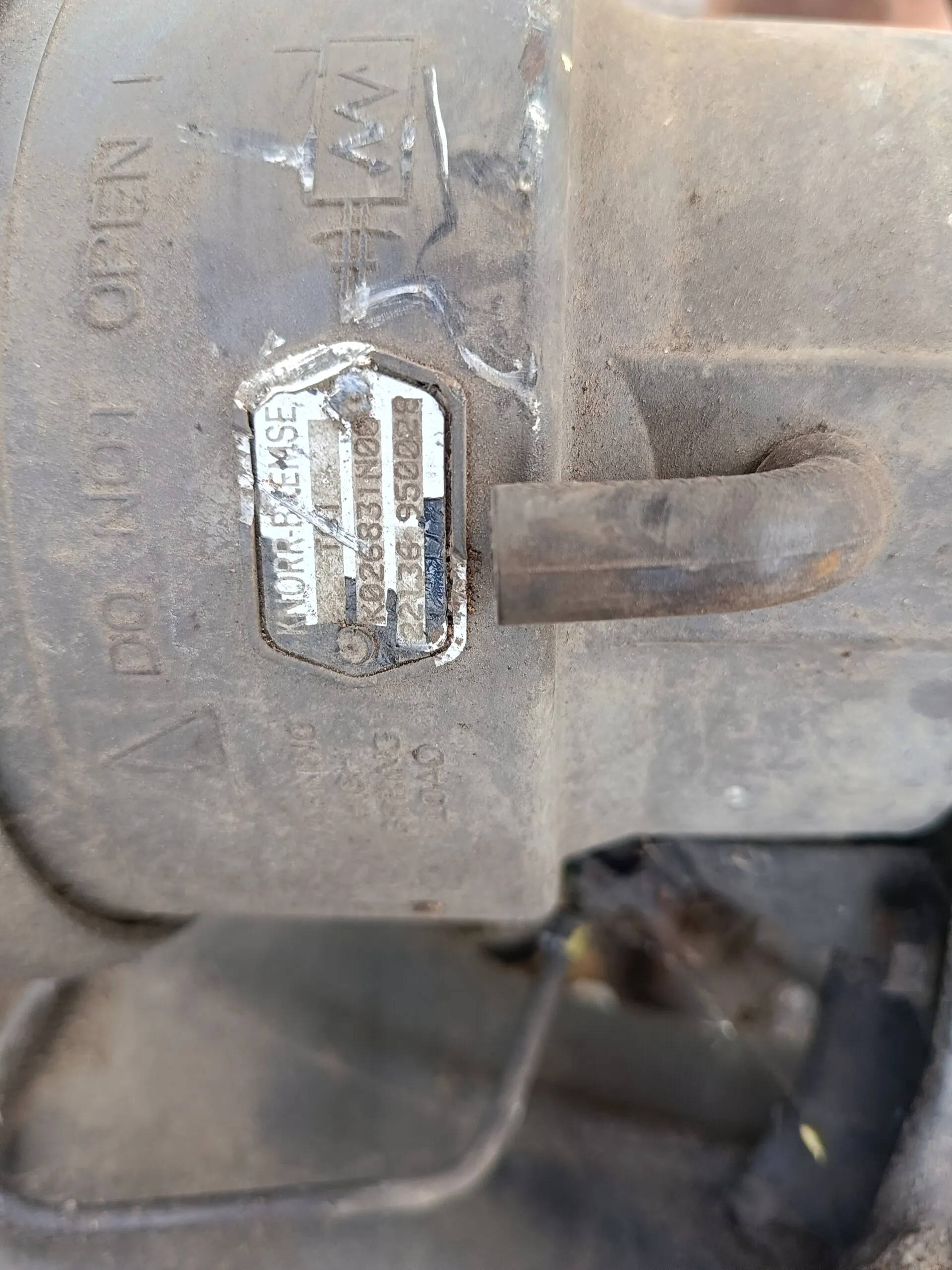 Задний энергоаккумулятор Мерседес-Бенц Варио