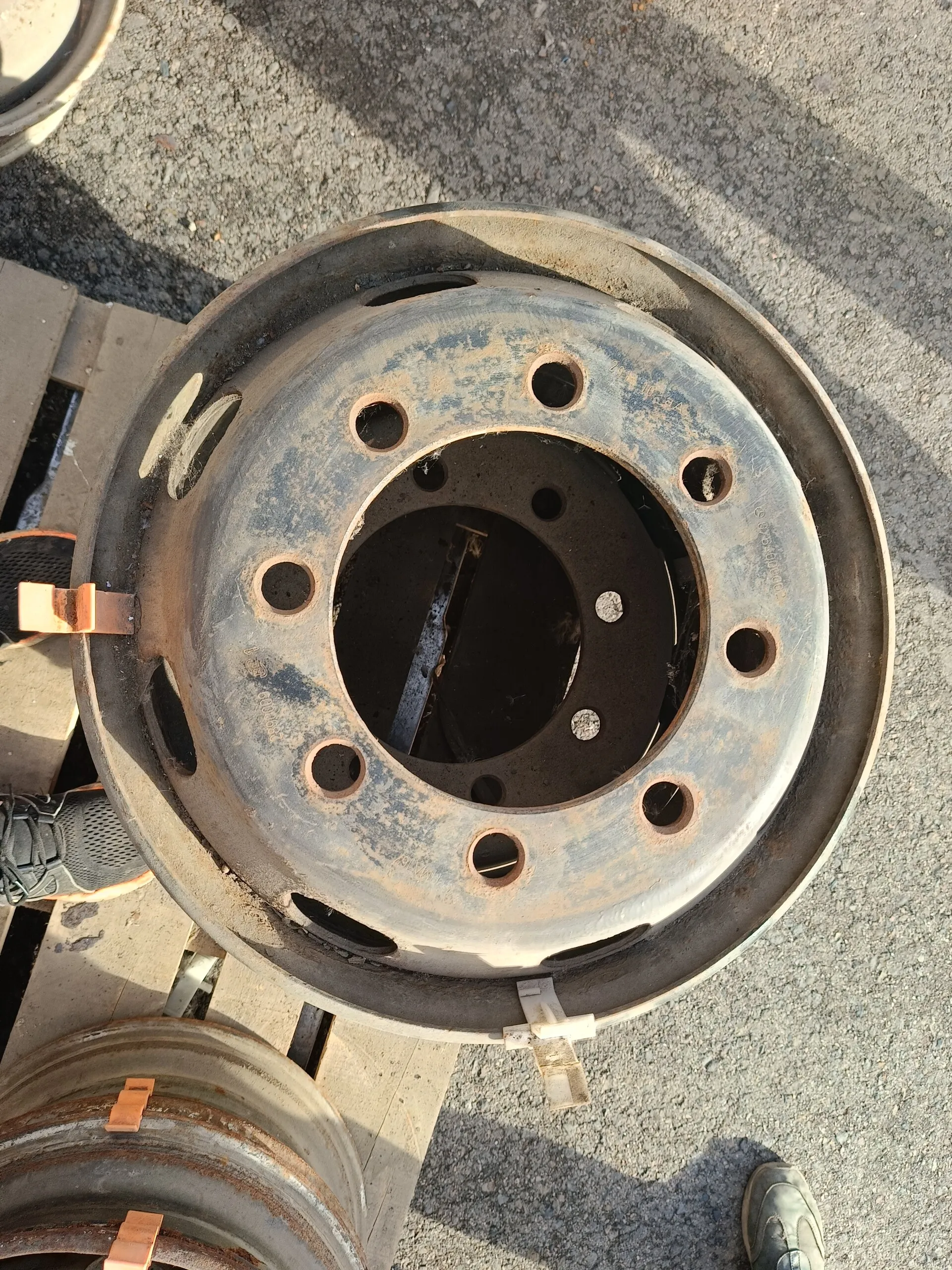 диск колесный 8.25*19,5  б/у