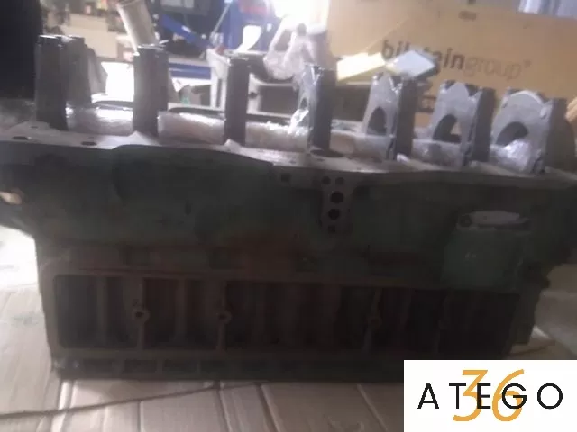 Блок двигателя OM366 Mercedes-Benz б/у в наличии