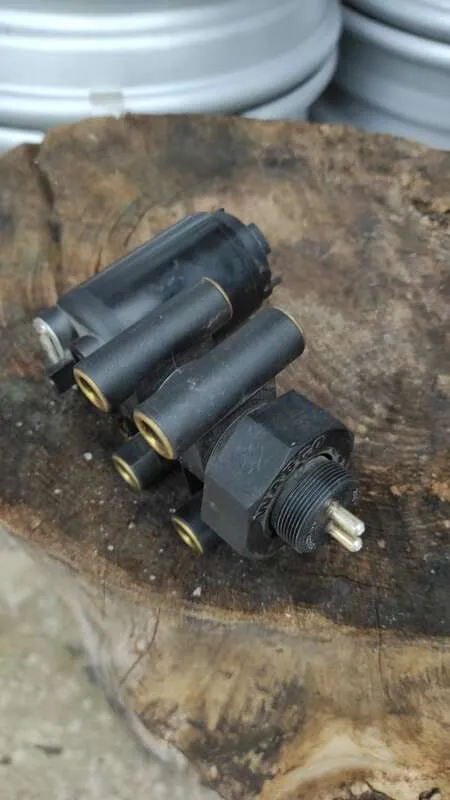 Датчик уровня пола WABCO